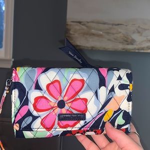 NWT Vera Bradley Wristlet